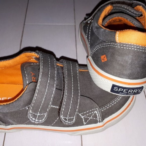 Sperry Boy's Halyard Hook & Loop Boat Canvas Shoes - Picture 6 of 6